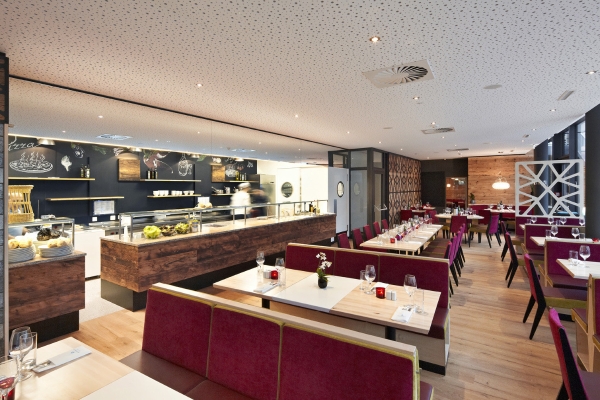 Anthony's Life & Style Hotel